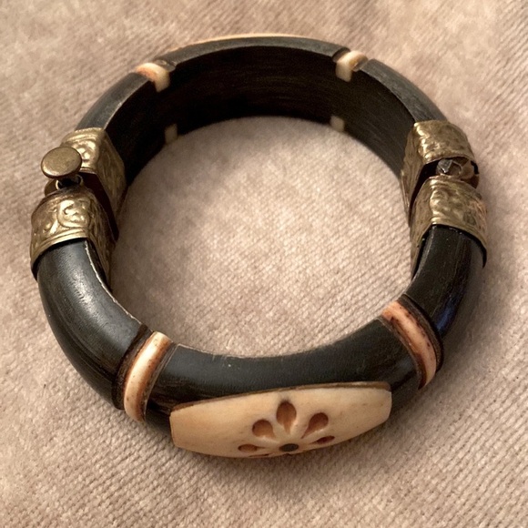 Vintage Horn Brass Inlay Hinged Bangle Chunky Pin Closure, ERA 1970’s - Picture 5 of 6